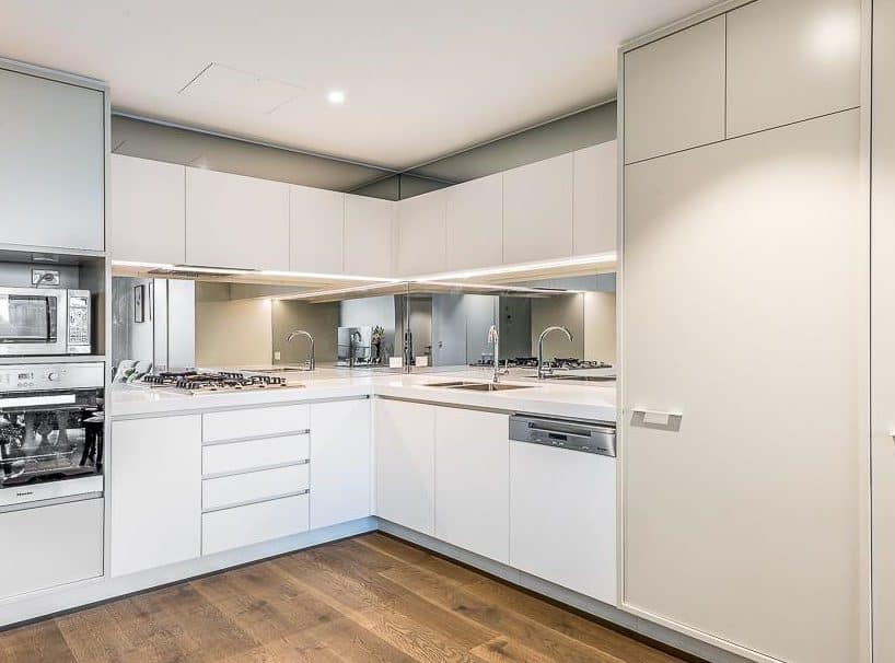 Splashback Mirror Glass